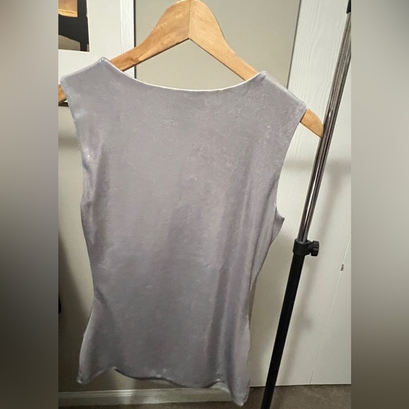 White House Black Market Shimmer Tiered Shell - Picture 2 of 4